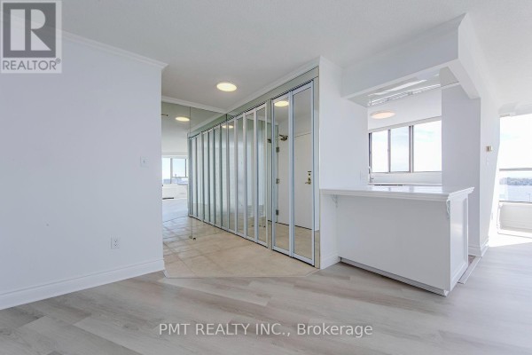 1502 - 270 Queens Quay W, Toronto, ON M5J2N4 Photo 3