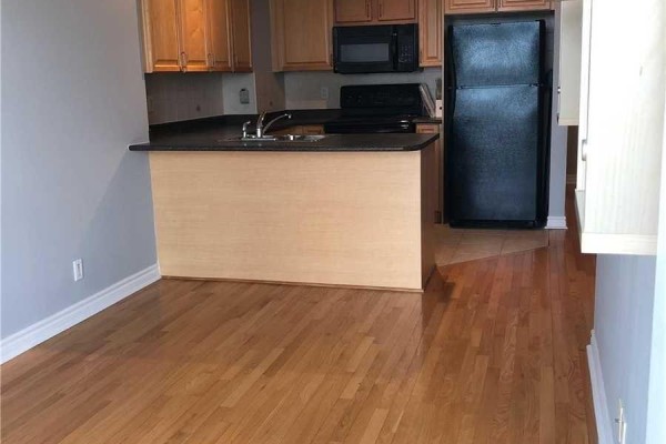 Primary Bedroom - 1502 - 33 Elm Drive, Mississauga, ON L5B4L2 Photo 2