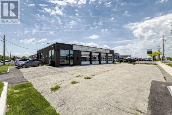 1502 Speers Road, Oakville, ON, photo 2