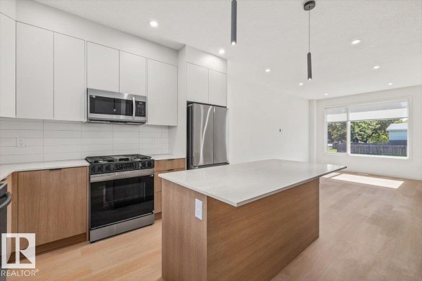 15020 90 Av Nw, Edmonton, AB, photo 2