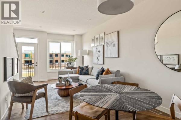 Living room - 15020 Centre Street Ne, Calgary, AB T3P2Z6 Photo 3