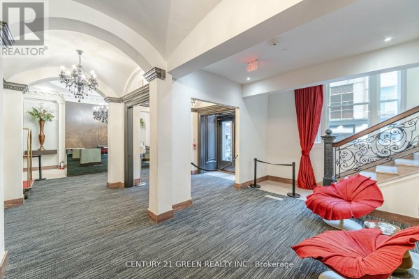 Living room - 1503 - 197 Yonge Street, Toronto, ON M5B0C4 Photo 3