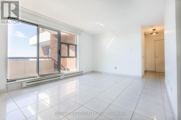 Bedroom - 1503 - 3025 Queen Frederica Drive, Mississauga, ON L4Y3A1 Photo 4