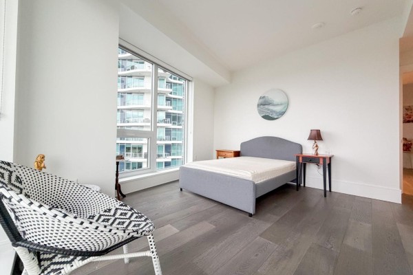 1503 1500 Martin Street, White Rock, BC V4B0C2 Photo 4