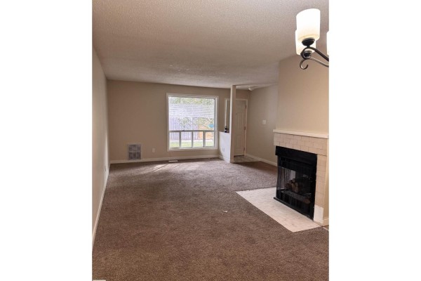 1503 Mill Woods Rd East Nw Nw, Edmonton
