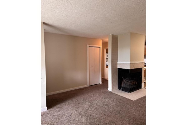 Primary Bedroom - 1503 Mill Woods Rd East Nw Nw, Edmonton, AB T6L4C2 Photo 4