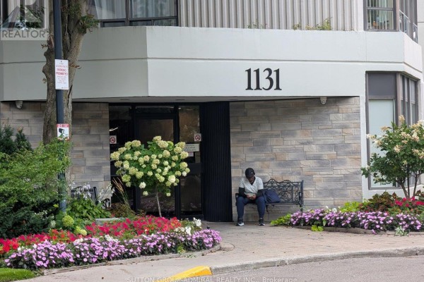 1504 - 1131 Steeles Avenue W, Toronto, ON, photo 2