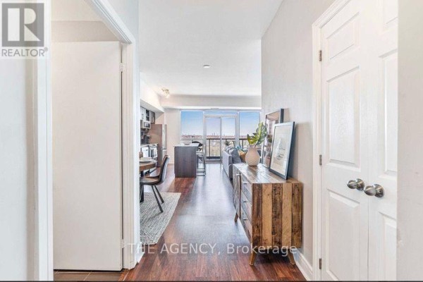 Dining room - 1504 - 35 Brian Peck Crescent, Toronto, ON M4G0A5 Photo 2