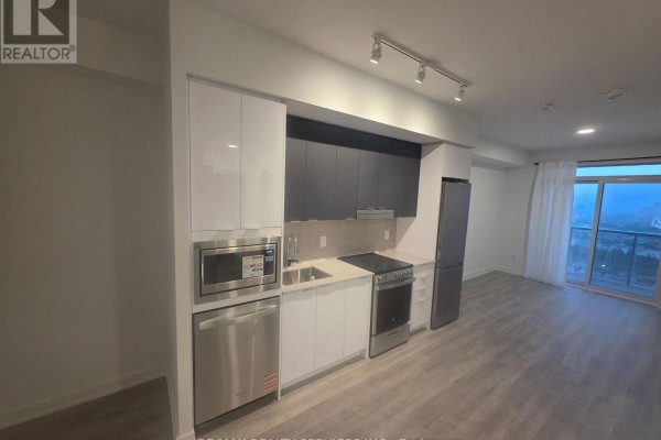Kitchen - 1504 - 5105 Hurontario Street, Mississauga, ON L4Z3X7 Photo 3
