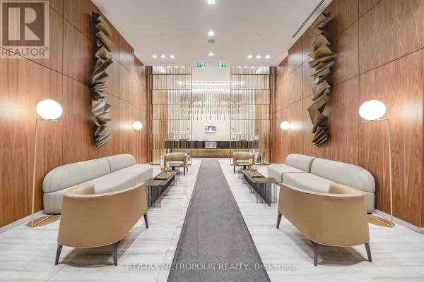 1504 - 8 Eglinton Avenue E, Toronto, ON M4P0C1 Photo 4