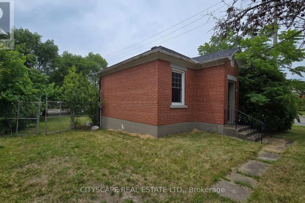 1504 Concession Road, Cambridge, ON N3H4L9 Photo 5