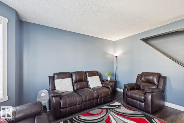 Primary Bedroom - 15043 132 St Nw, Edmonton, AB T6V1K8 Photo 4