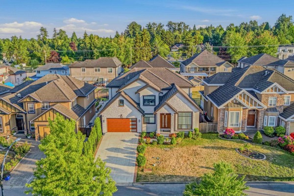 15046 76a Avenue, Surrey, BC V3S5P1 Photo 3