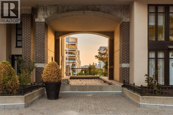 1505 155 W 1st Street, North Vancouver, BC V7M3N8 Photo 4