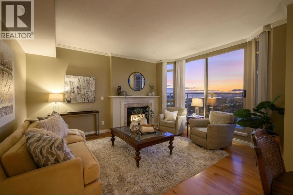 1505 160 W Keith Road, North Vancouver, BC V7M3M2 Photo 2