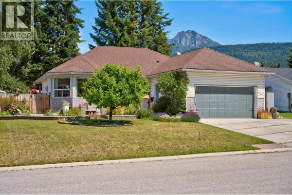 Bedroom - 1505 Cedar Street, Golden, BC V0A1H6 Photo 3