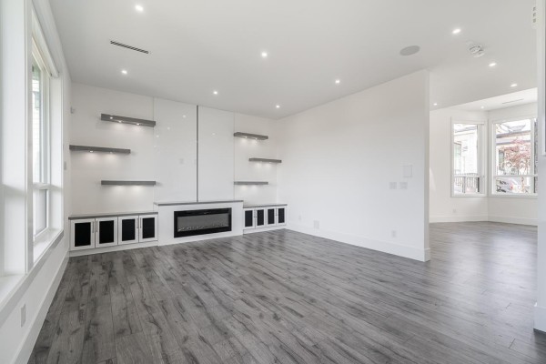 15051 63a Avenue, Surrey, BC V3S3H8 Photo 5