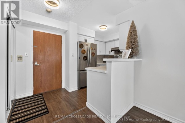 1506 - 23 Lorraine Drive, Toronto, ON M2N6Z6 Photo 4