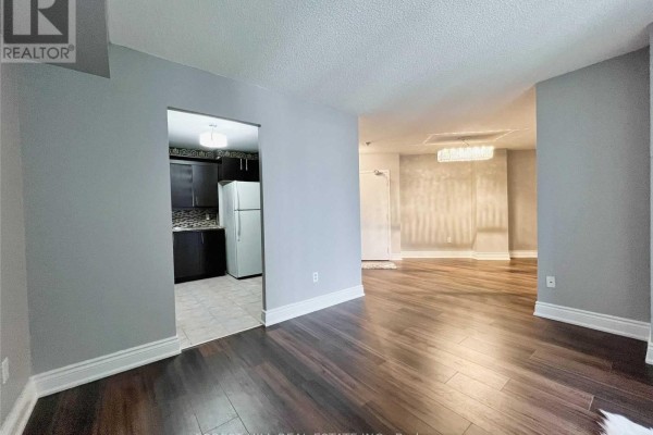 Kitchen - 1506 - 3559 Eglinton Avenue, Toronto, ON M6M5C6 Photo 3