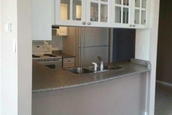 Primary Bedroom - 1506 - 887 Bay Street, Toronto, ON M5S3K4 Photo 4