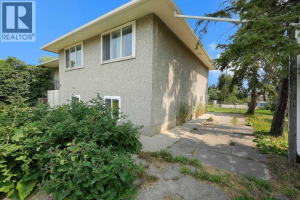 Primary Bedroom - 1506 36 Street Se, Calgary, AB T2A1C6 Photo 2