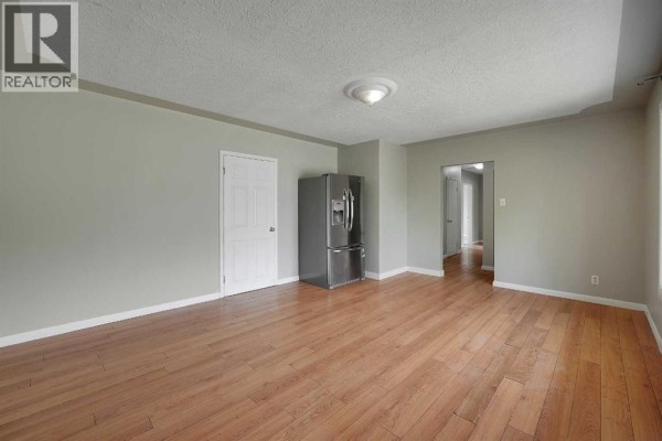 Bedroom - 1506 36 Street Se, Calgary, AB T2A1C6 Photo 4