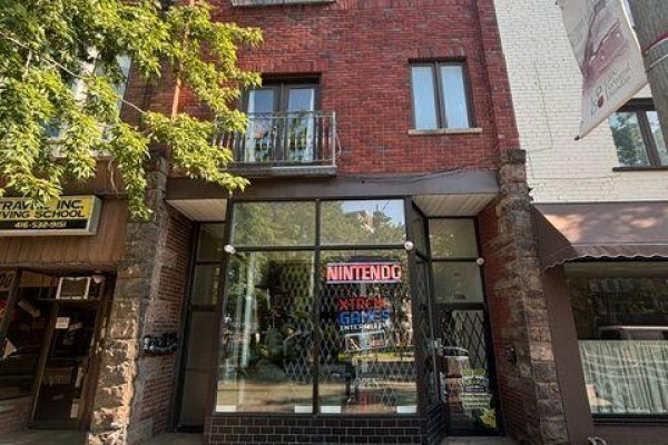 1506 Dundas Street W, Toronto