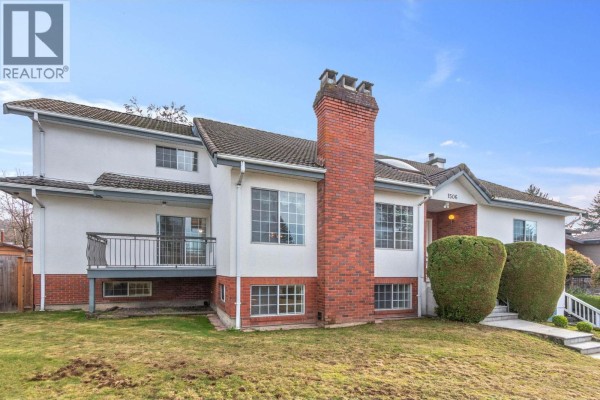 1506 Giles Place, Burnaby, BC V5A3K6 Photo 2