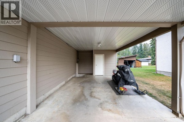 Primary Bedroom - 1506 Mountain View Drive, Revelstoke, BC V0E2S1 Photo 5