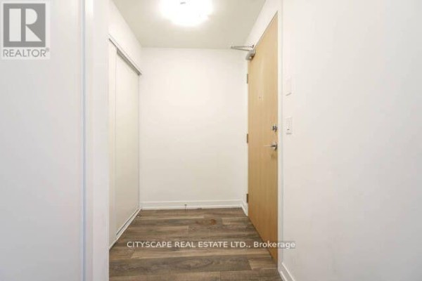 1507 - 2520 Eglinton Avenue W, Mississauga, ON, photo 3