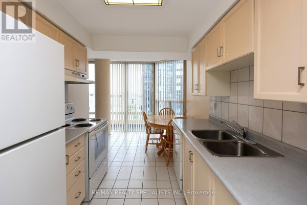 Eating area - 1507 - 330 Rathburn Road W, Mississauga, ON L5B3Y1 Photo 5
