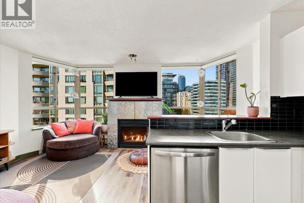 1507 1003 Pacific Street, Vancouver, BC V6E4P2 Photo 4