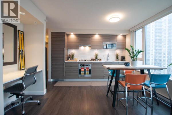 1507 602 Como Lake Avenue, Coquitlam, BC V3J0G2 Photo 5