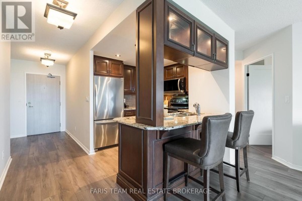 Primary Bedroom - 1508 - 150 Dunlop Street E, Barrie, ON L4M6H1 Photo 3