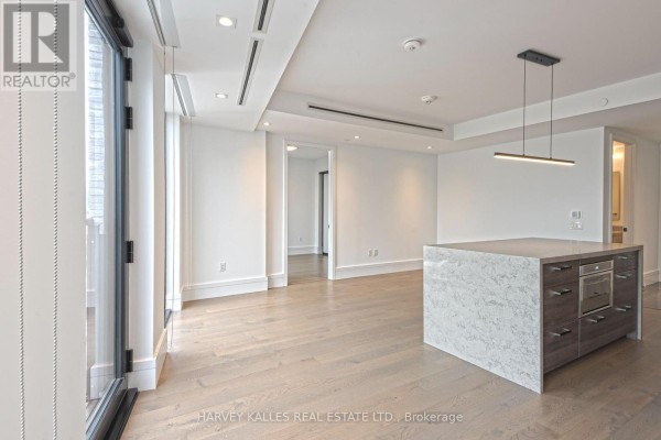1508 - 215 Lonsdale Road, Toronto, ON M4V1W7 Photo 4