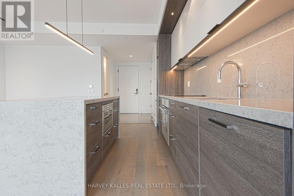 1508 - 215 Lonsdale Road, Toronto, ON M4V1W7 Photo 5