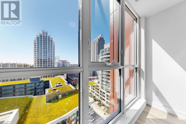 1508 - 50 Bruyeres Mews, Toronto, ON M5V0G7 Photo 5