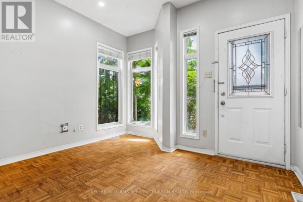 Kitchen - 1508 Dupont Street, Toronto, ON M6P4G7 Photo 2