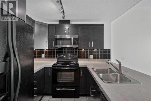 4pc Bathroom - 1509, 1410 1 Street Se, Calgary, AB T2G5T7 Photo 4