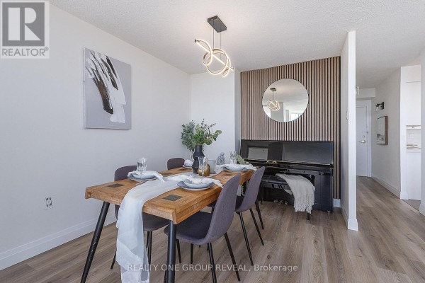 Dining room - 1509 - 121 Ling Road, Toronto, ON M1E4Y2 Photo 2