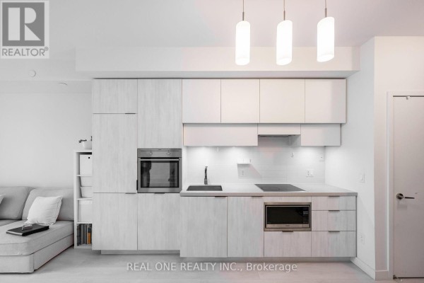 1509 - 8 Eglinton Avenue E, Toronto, ON M4P0C1 Photo 5