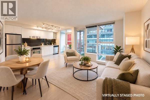 1509 111 W Georgia Street, Vancouver, BC V6B1T8 Photo 2