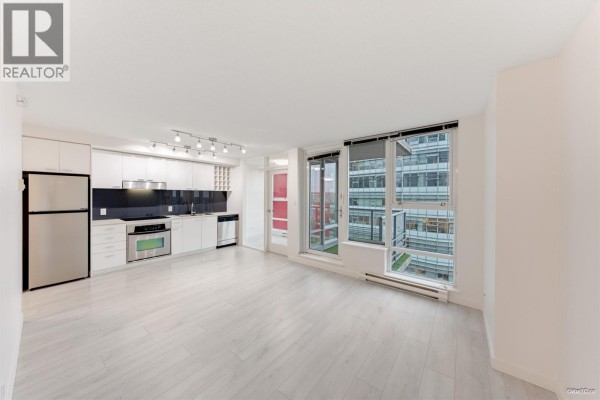 1509 111 W Georgia Street, Vancouver, BC V6B1T8 Photo 3