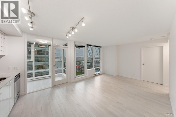 1509 111 W Georgia Street, Vancouver, BC V6B1T8 Photo 5