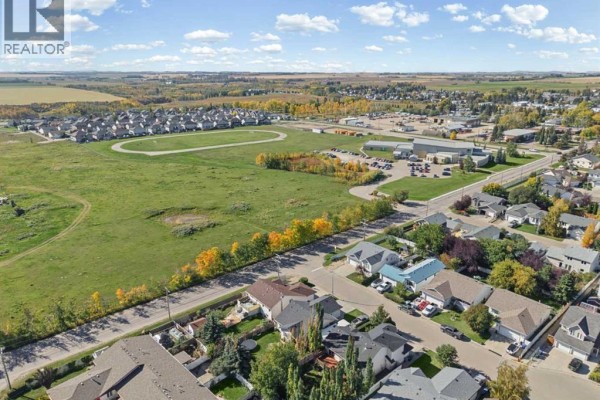 4pc Bathroom - 1509 Mary Place, Didsbury, AB T0M0W0 Photo 5