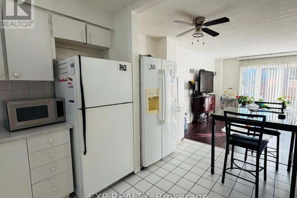 Primary Bedroom - 151 - 475 Bramalea Road, Brampton, ON L6T2X3 Photo 4
