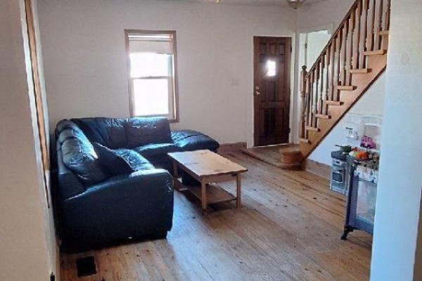 Mud room - 151 David Street, Gravenhurst), ON P1P1J5 Photo 3
