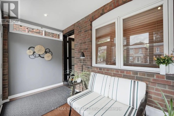 Primary Bedroom - 151 Jane Street, Toronto, ON M6S3Y8 Photo 4