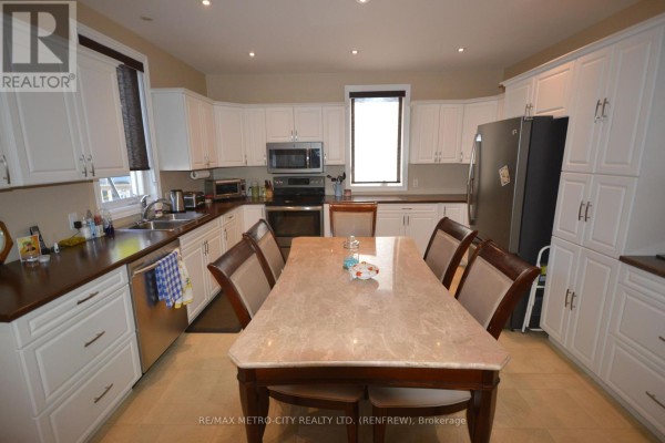 151 June Street, Renfrew, ON K7V2K2 Photo 5