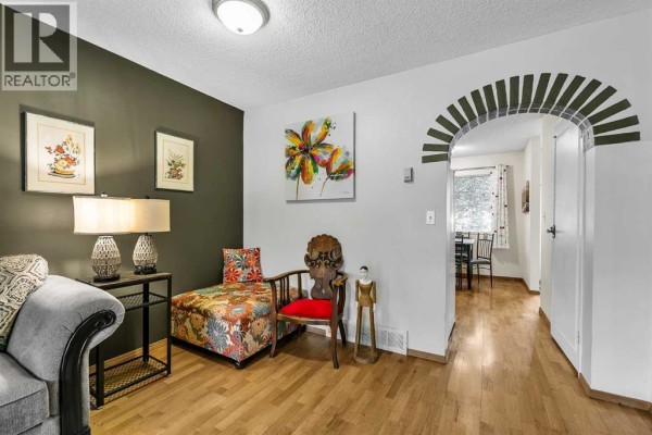 2pc Bathroom - 151 Midbend Place Se, Calgary, AB T2X2J8 Photo 5